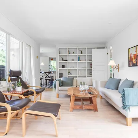 Lovely In With Sauna بيت للعطل *